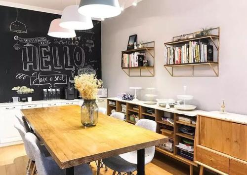 公务员下半月入职社保怎么交 公务员刚入职交社保吗