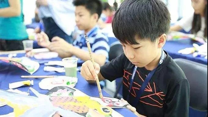 月入十万不够过暑假