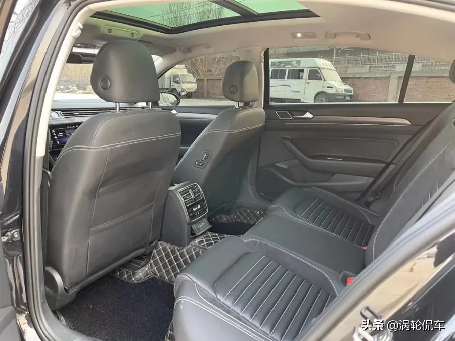 月入多少能买b级车