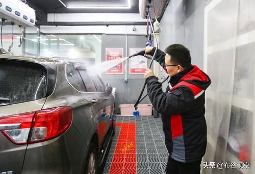 月入一万养得起a6吗