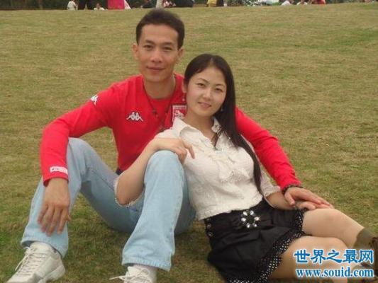 广西柳州莫菁门事件，全程亲密接触看了流鼻血