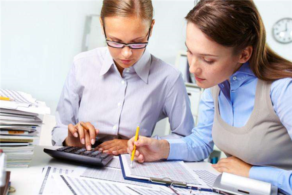 十大最挣钱的职业排行榜：高收入高回报，脚踏实地赚钱