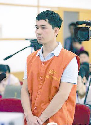 阿穆隆为什么坐牢（草原王子阿穆隆酒驾撞死人事件始末）