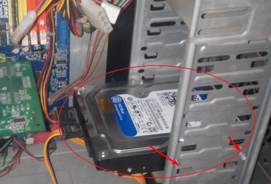 电脑硬盘电源线接法图解 3分钟学会接硬盘电源线