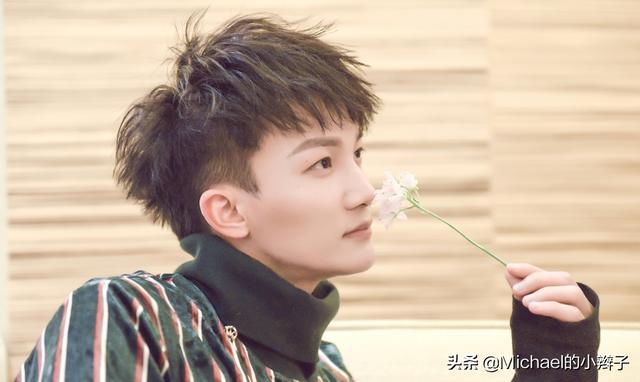 世界公认唱功第一人,王杰和邓丽君谁的唱功更好？