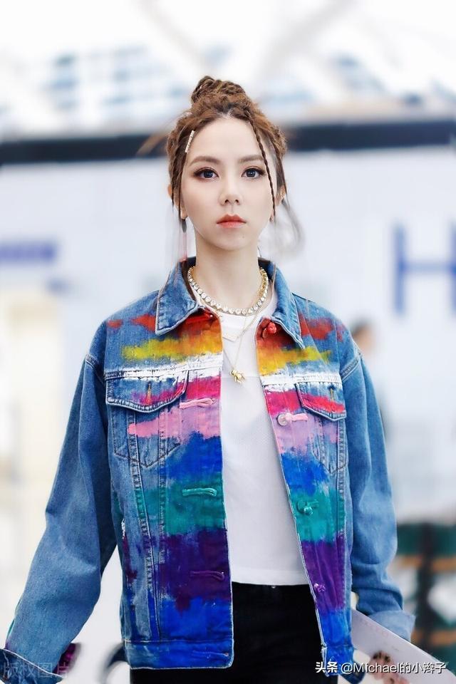 世界公认唱功第一人,王杰和邓丽君谁的唱功更好？