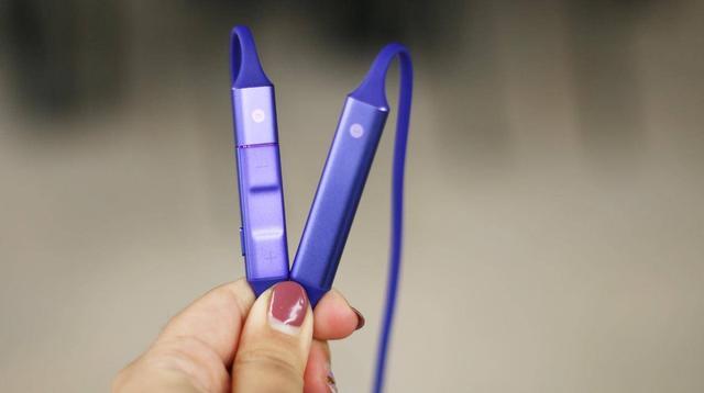 华为无线蓝牙耳机使用说明（一款挂脖子上高颜值的无线蓝牙耳机）