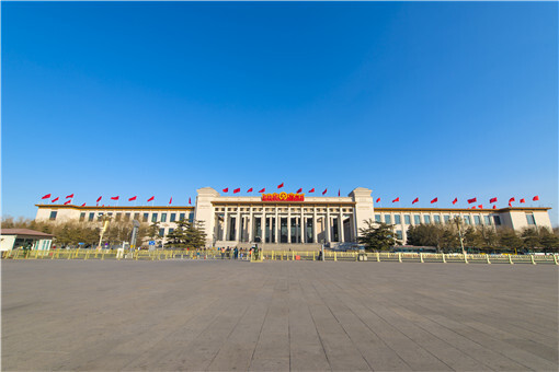 2021年全国两会是第几届第几次？一般几年开一次？