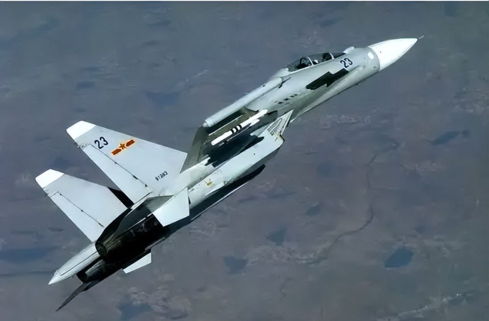 中美南海撞机事件 时隔20余年，中美南海博弈大逆转，从无力应对到凭实力让美军变怂