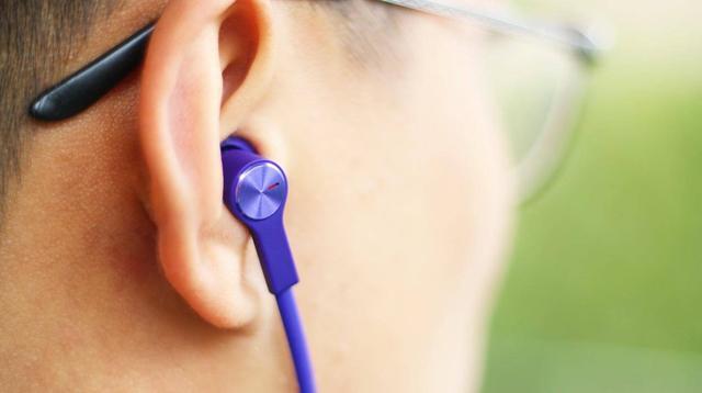 华为无线蓝牙耳机使用说明（一款挂脖子上高颜值的无线蓝牙耳机）