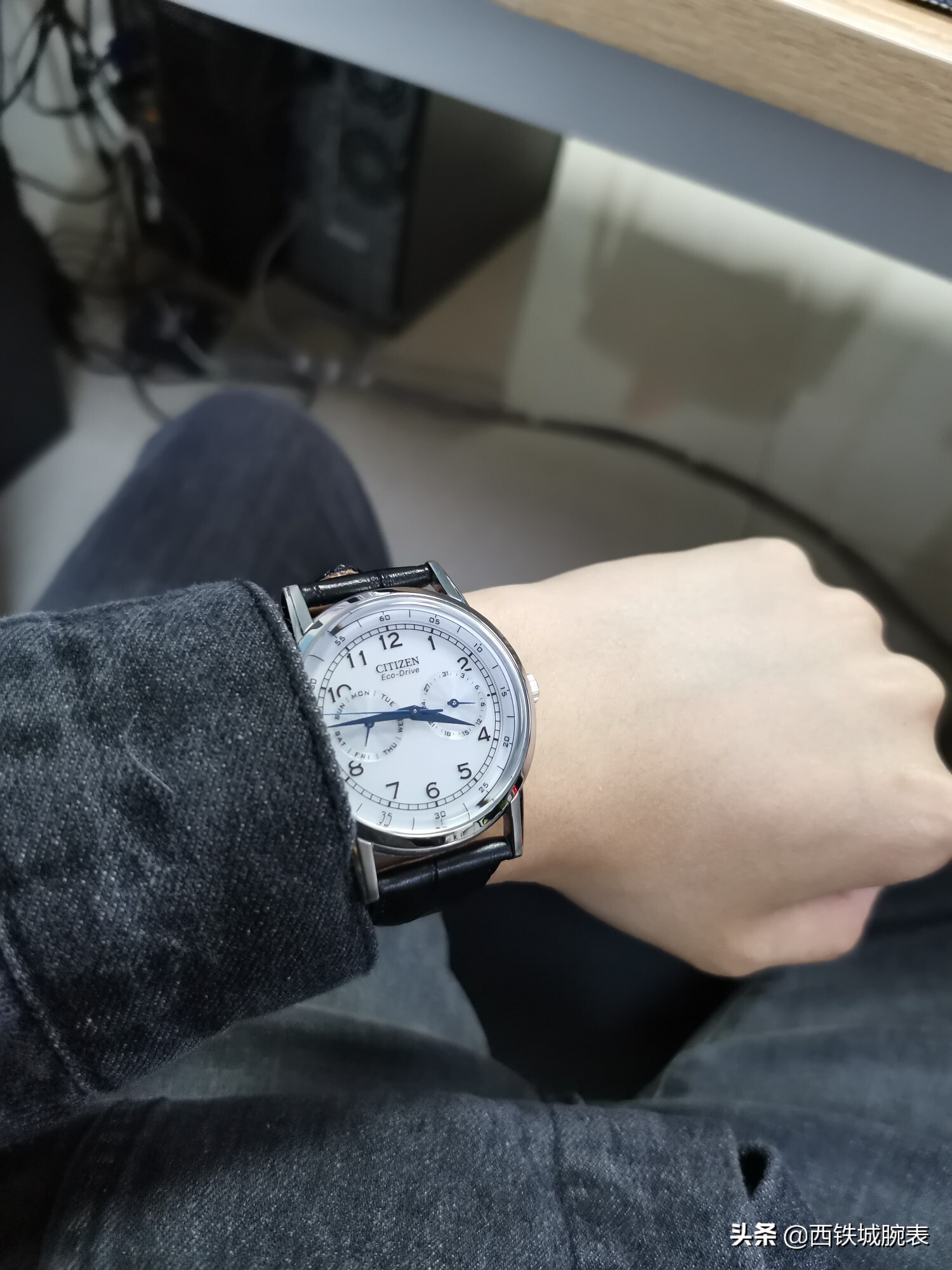 月入两万的程序员带什么表