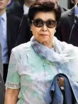 重光初子,父子俩同场性侵女星张紫妍