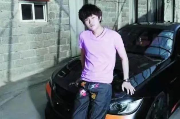 中国四大名爹（“四大名爹”中李双江和李刚现状：一个失踪，一个81岁仍卖命商演）