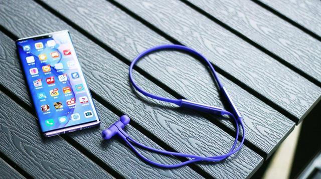 华为无线蓝牙耳机使用说明（一款挂脖子上高颜值的无线蓝牙耳机）