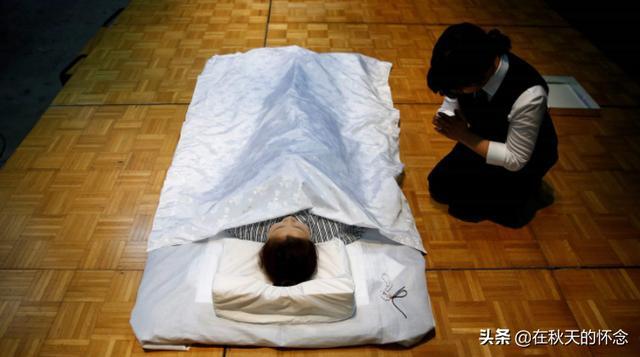 入殓师一般工资多少,入殓师的月薪工资过万是真的吗？