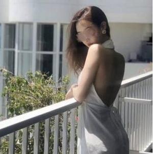 某推御姐（猫宝宝）粉色比基尼