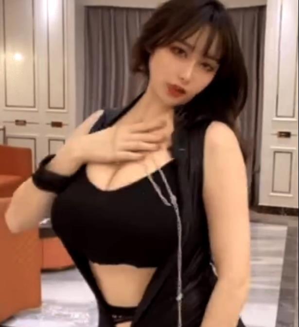 斗鱼高颜值主播（小九九）土豪群定制合集