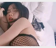 p站多情素人渔网袜自拍佳作