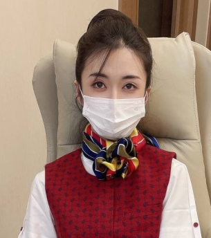 专攻空姐的Twitter探花《宝马神》制服黑丝