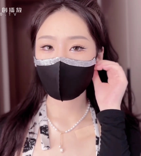 窈窕身材170cm大长腿车模女神《淑怡》终极一日女友