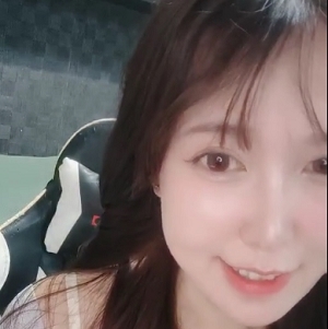 六六社-高颜值美少女自玩系列