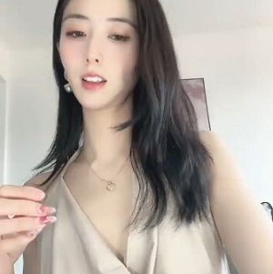 抖音网红美女《鱼鱼》高价定制舞蹈展示【16V 445M】