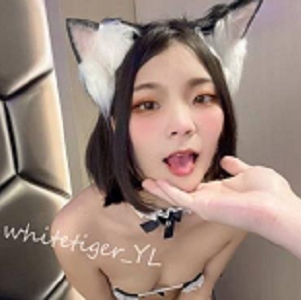 推特极品反差小浪女白YL完美露脸稀缺合集