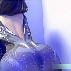 某艺校大三长腿舞蹈生小姐姐，表演极限一字马【14V，1G】