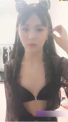 赵恩静穿白丝互动直男的伪娘形象