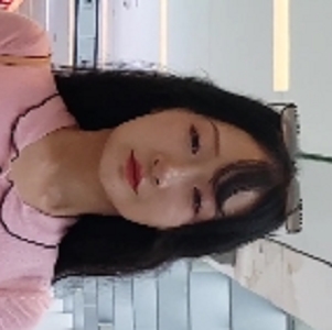 高跟长腿美女穿热裤展示胖臀的视频(1V,4.53G)