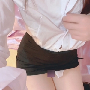 《搬运耀灵》：私人定制牛仔裤老师，强上毒舌女上司！2V+2G，仅在百度盘！