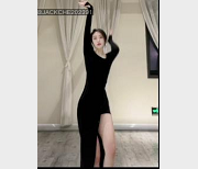 Jackche精心制作，抖音风格作品，时长10分钟以上，NTR主题作品人气爆棚，精美字幕，赶快下载观看！