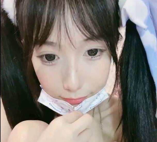 高颜值网红黎酱：13V和12G作品闪现，口罩保形象