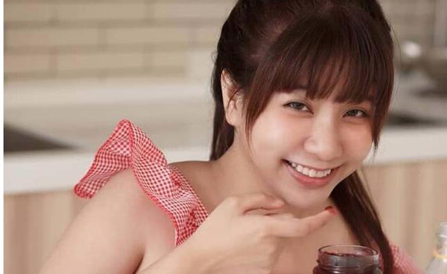 台湾swag名角吴梦梦：微胖翘臀白嫩实战挑战