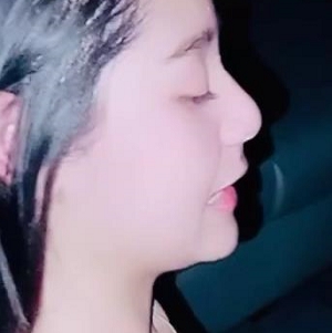 商学院系花：学业、外貌、社交三维领袖气质