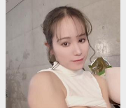 高铁女神Naomii自拍作品1V-970M时长22分，每日更新，观看不错过