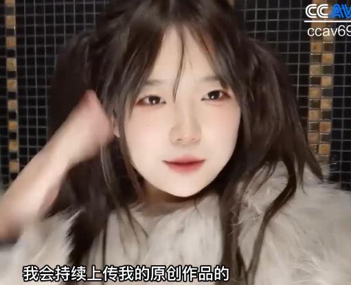 32岁生日特辑：CC艾薇双马尾JK自拍1V-400M，22分钟美颜爸爸