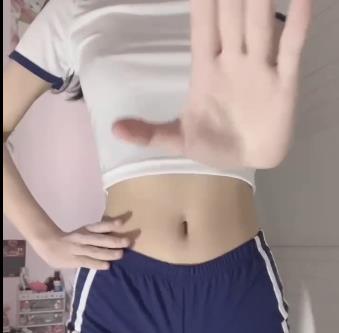 奶熊舞界漏网之鱼合集，魔性身材资源，水晶房上30块