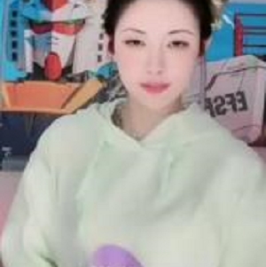 抖音主播一只霸王兽私拍福利，JK热舞双镜头热舞，清纯靓丽身材土豪点舞