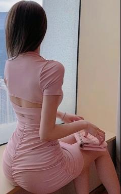 大长腿美少女小甜甜合作作品，4V视频1.2G，身材火爆玩得开