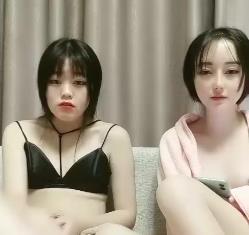 精选主播小热巴自拍合集4V-5.5G,爆火闺蜜互动视频,道具玩法,P友分享必备!