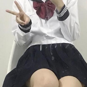 大一女生私拍泄露1.8G资源揭秘