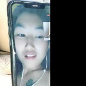 超级精品小伙自拍双端双线作，C姐姐完整版22分钟视频1V-161M