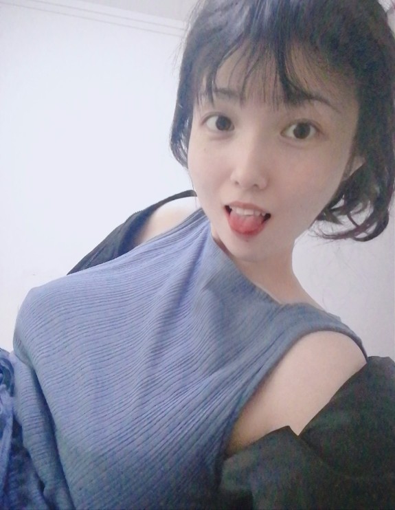 Ericahand游戏主播LOL阿狸水龙弹视频制作教程|P站越南粉丝关注