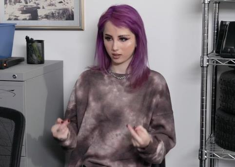 自由国保安部门超市偷窃系列：颜值身材女主，2V和6.7G版本，口碑热度高