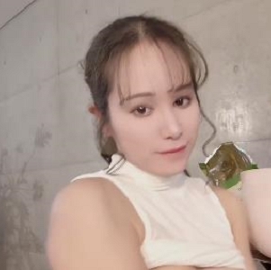 高铁自娱自乐女神Naomii新作解锁！时长22分钟，作品编号1V-970M