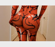 P站女神CrystalLust自拍时长8V-3.2G，逆天身材蜜桃臀，肥胖大洋马打扑克，柔软弹性玩法观看