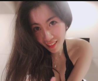 高颜值妻子NTR自拍视频，白皙性感蜂腰蜜桃臀曝光