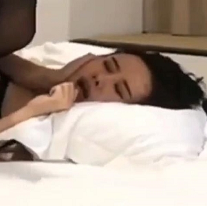 水果传媒大战御姐,身材完美,观看1V405M,黑丝动作场景好评