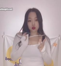 Y酱最新自拍短视频276张图集，女主露脸N子鲍鲍全都有，赶紧下载观看！